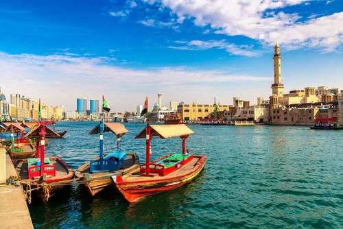Traditionelle Abra-Boote am Dubai Creek