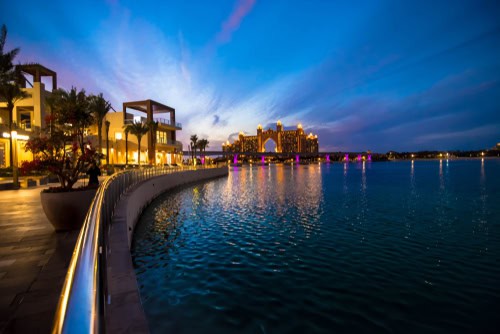 Dubai Palm Jumeirah bei Nacht