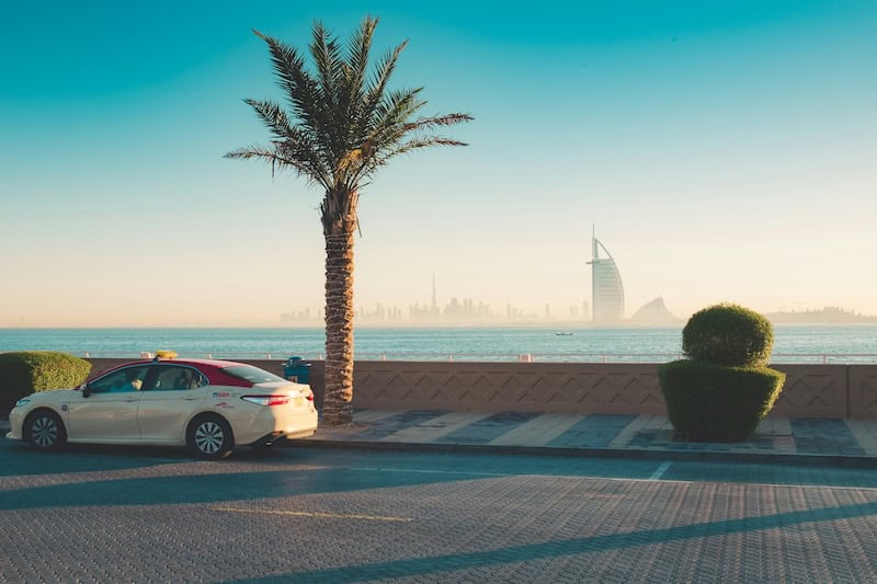 Dubai Tagestouren im Fahrzeug